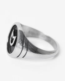 [ SIGNET RING ]